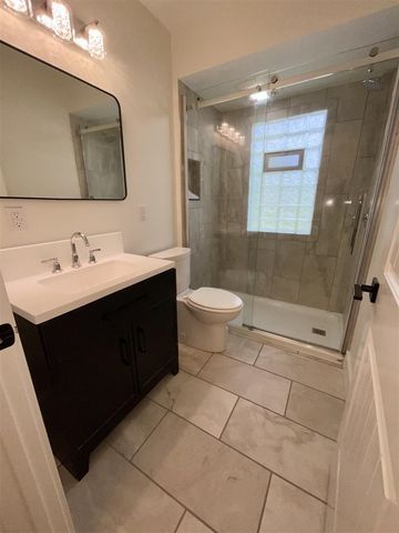 2737 Meadowvale Drive, Grand Rapids, MI 49506