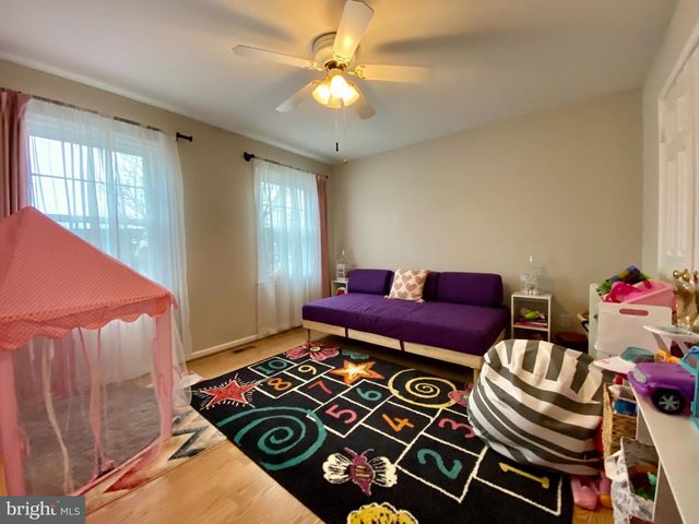 2 EASTBROOK CT, Stafford, VA 22554