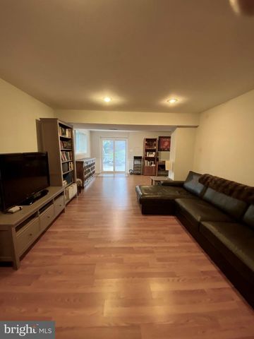 2 EASTBROOK CT, Stafford, VA 22554