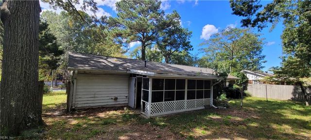 902 Laurel AVE, Chesapeake, VA 23325