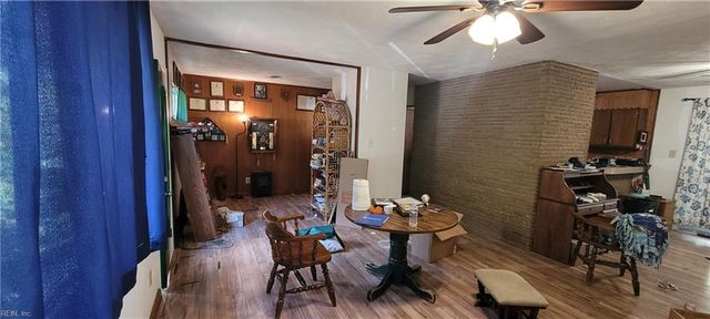 902 Laurel AVE, Chesapeake, VA 23325