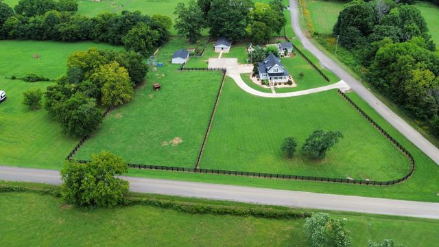 4597 Broiles Rd, Christiana, TN 37037