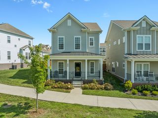 1012 Stoneleigh Ln, Nolensville, TN 37135