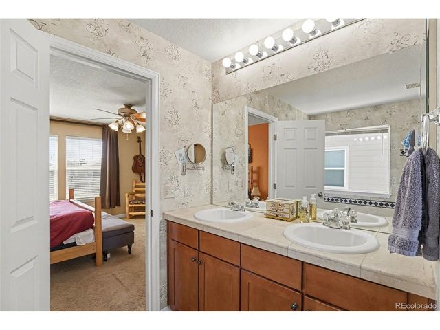 23502 E Alabama Dr, Aurora, CO 80018