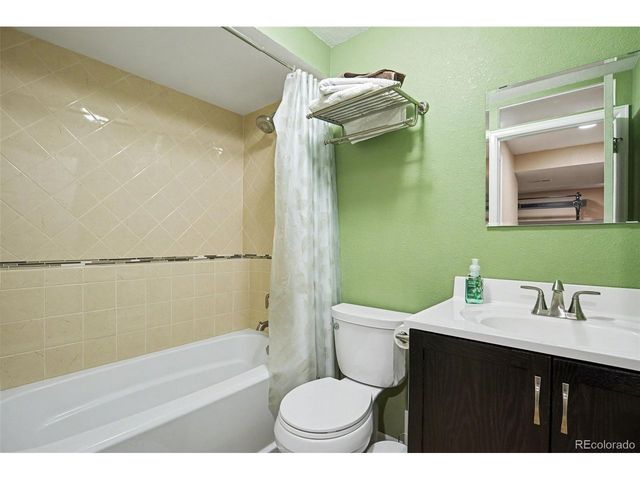 23502 E Alabama Dr, Aurora, CO 80018