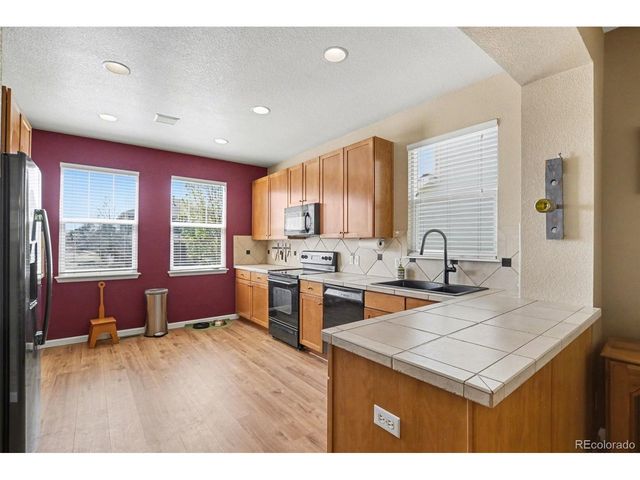 23502 E Alabama Dr, Aurora, CO 80018