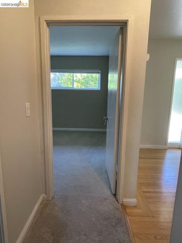 902 Tanager CT, Sunnyvale, CA 94087