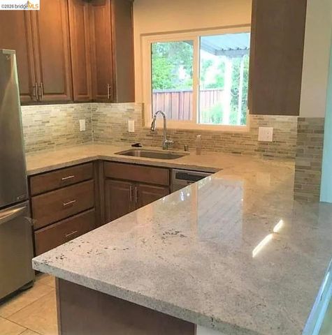 902 Tanager CT, Sunnyvale, CA 94087