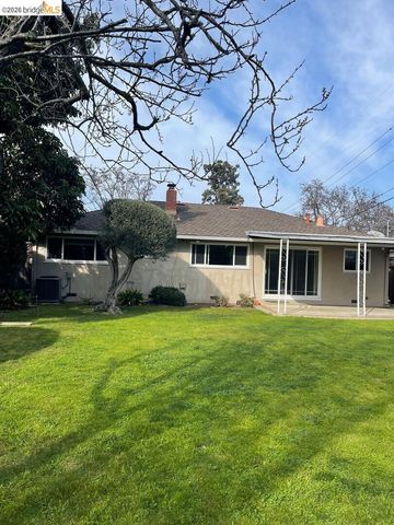 902 Tanager CT, Sunnyvale, CA 94087