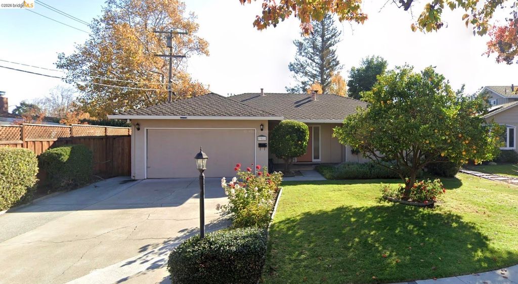 902 Tanager CT, Sunnyvale, CA 94087