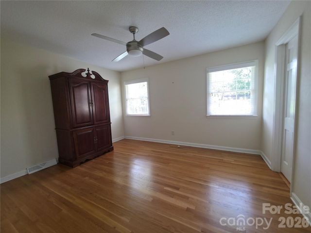 2009 Saratoga Drive, Gastonia, NC 28056