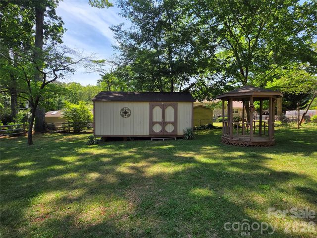 2009 Saratoga Drive, Gastonia, NC 28056