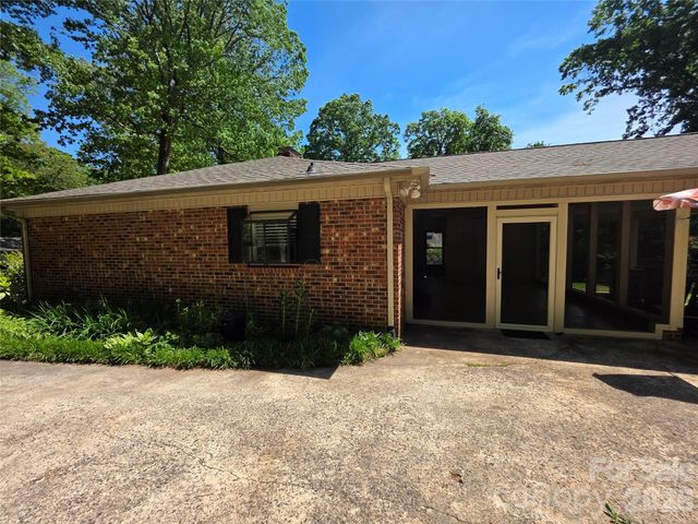 2009 Saratoga Drive, Gastonia, NC 28056