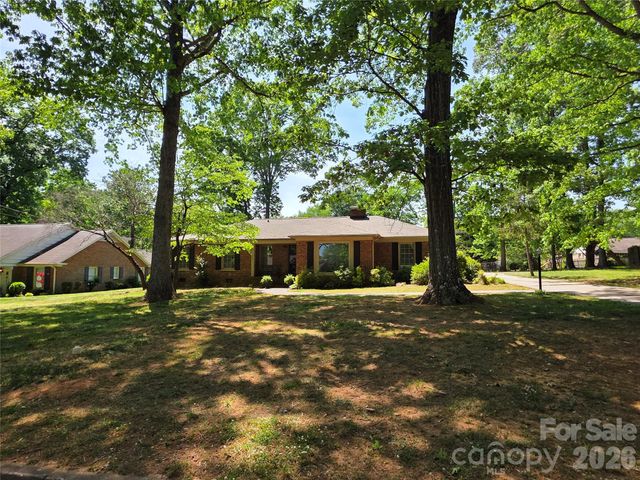 2009 Saratoga Drive, Gastonia, NC 28056