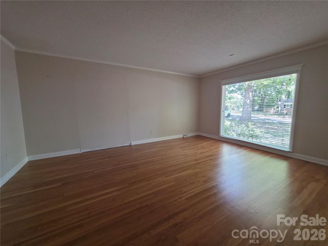 2009 Saratoga Drive, Gastonia, NC 28056