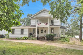 8 Bristol Ridge Road, Bristol, IL 60512