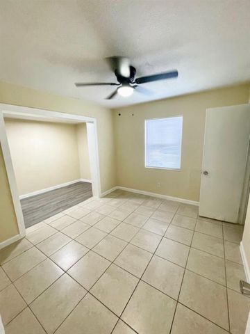 1521 N 59th Terrace B, Hollywood, FL 33021