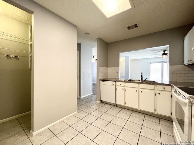 7619 Alverstone Way, San Antonio, TX 78250