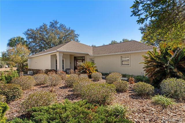 1835 N Litchfield Point, Crystal River, FL 34429