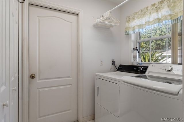 1835 N Litchfield Point, Crystal River, FL 34429