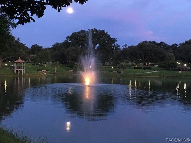 1835 N Litchfield Point, Crystal River, FL 34429