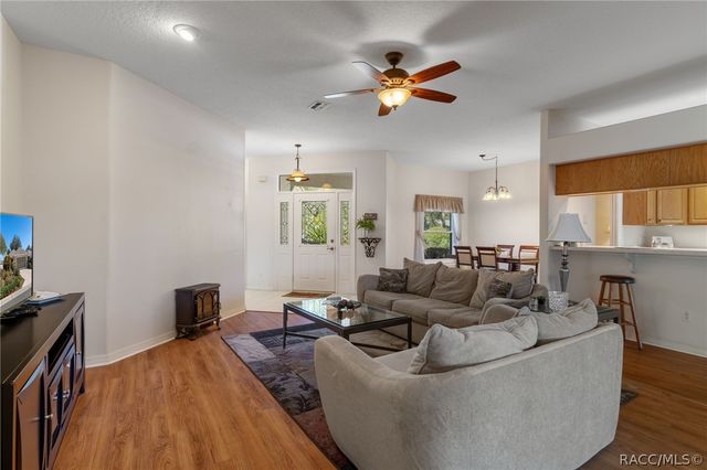 1835 N Litchfield Point, Crystal River, FL 34429