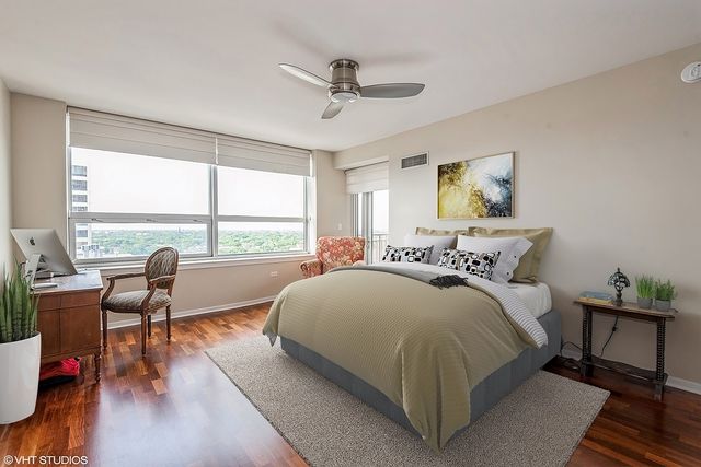 807 Davis Street 1501, Evanston, IL 60201