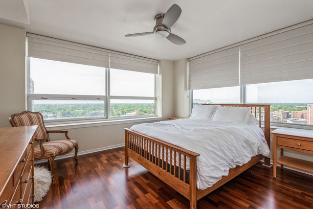 807 Davis Street 1501, Evanston, IL 60201