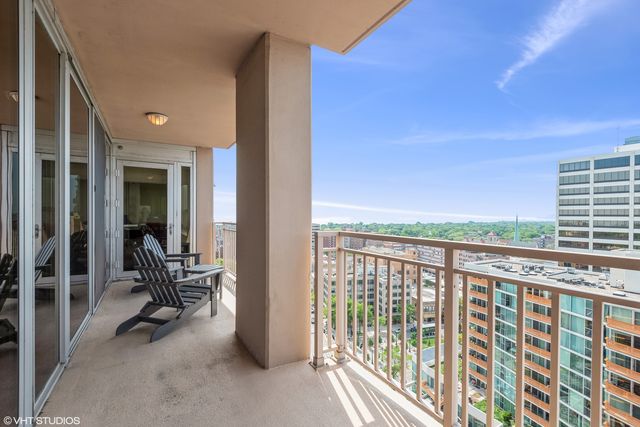 807 Davis Street 1501, Evanston, IL 60201