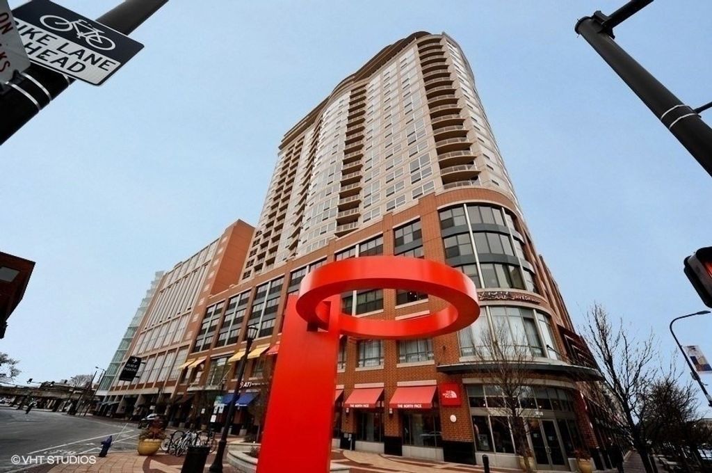 807 Davis Street 1501, Evanston, IL 60201