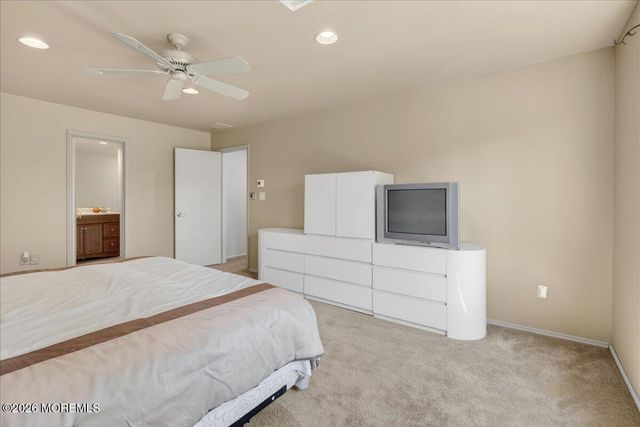 17 Bingham Drive, Marlboro, NJ 07746