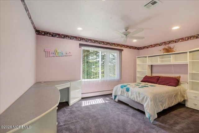 17 Bingham Drive, Marlboro, NJ 07746
