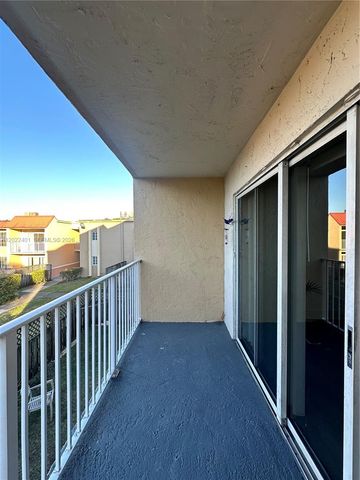 4810 NW 79th Ave 204, Doral, FL 33166