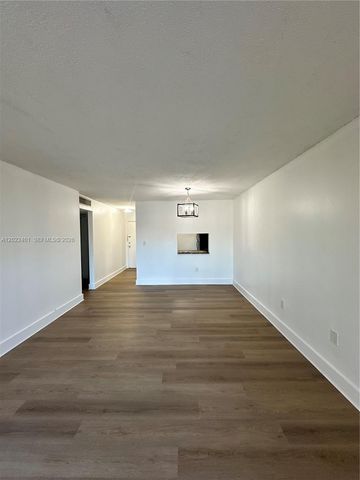4810 NW 79th Ave 204, Doral, FL 33166