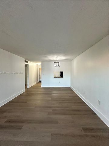 4810 NW 79th Ave 204, Doral, FL 33166