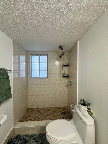 4810 NW 79th Ave 204, Doral, FL 33166