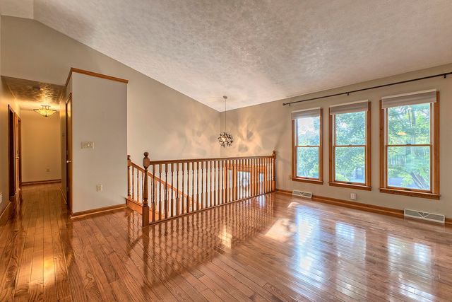 1125 Acorn Drive, South Greensburg Boro, PA 15601