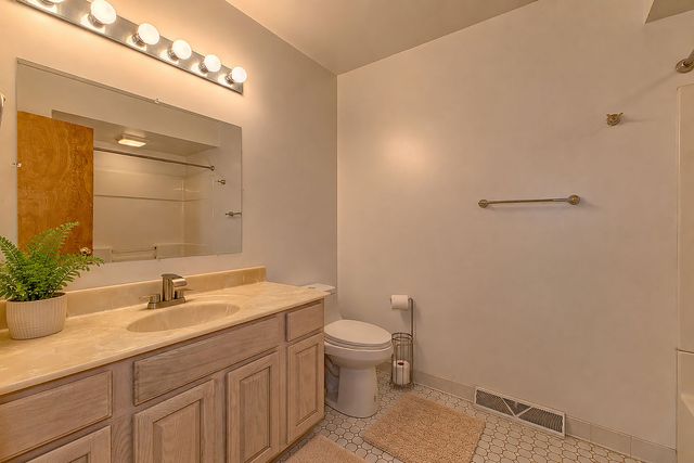 1125 Acorn Drive, South Greensburg Boro, PA 15601