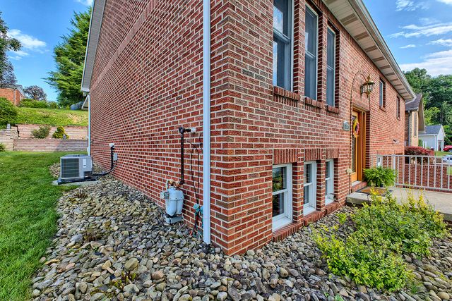 1125 Acorn Drive, South Greensburg Boro, PA 15601