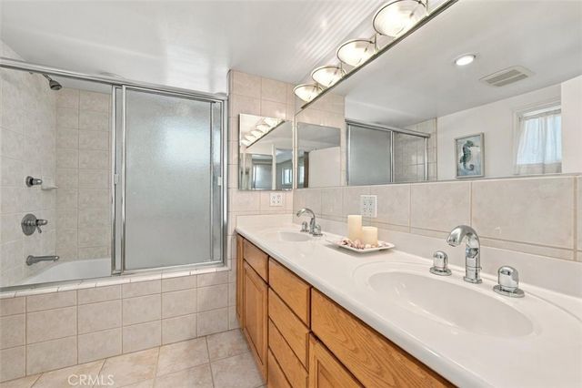 2221 W 239th Street, Torrance, CA 90501