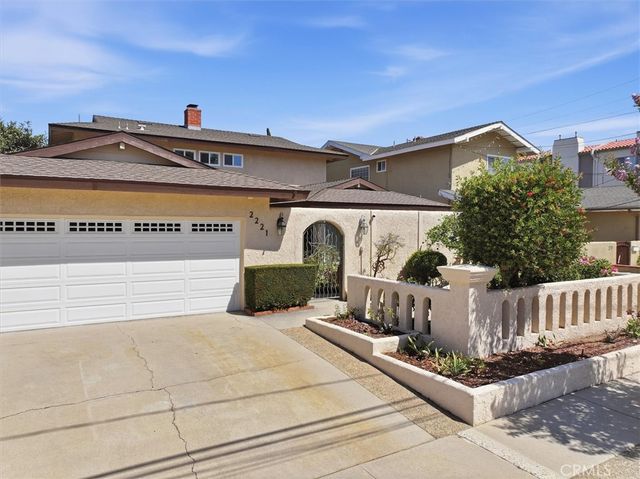 2221 W 239th Street, Torrance, CA 90501