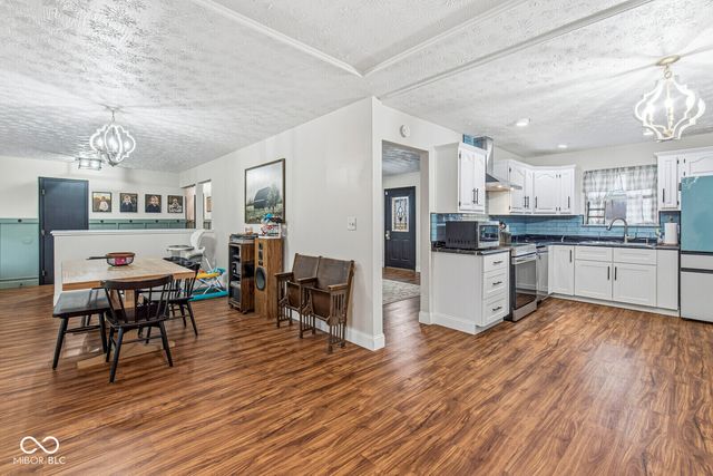 6008 Lockwood Lane, Indianapolis, IN 46217