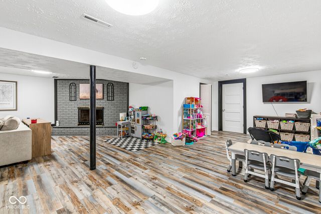 6008 Lockwood Lane, Indianapolis, IN 46217