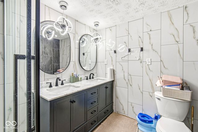 6008 Lockwood Lane, Indianapolis, IN 46217