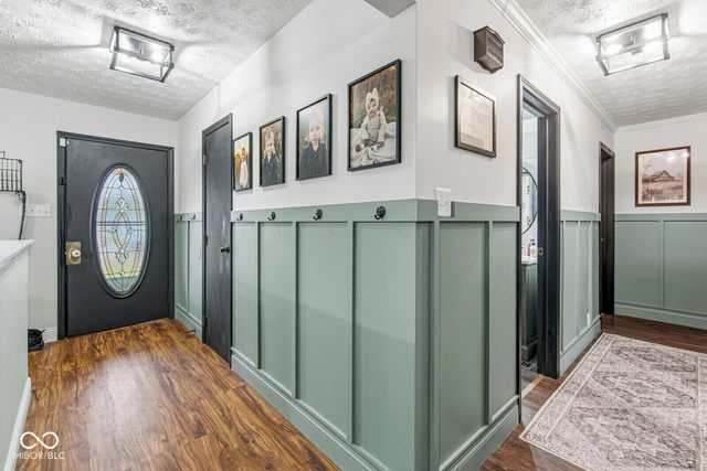 6008 Lockwood Lane, Indianapolis, IN 46217