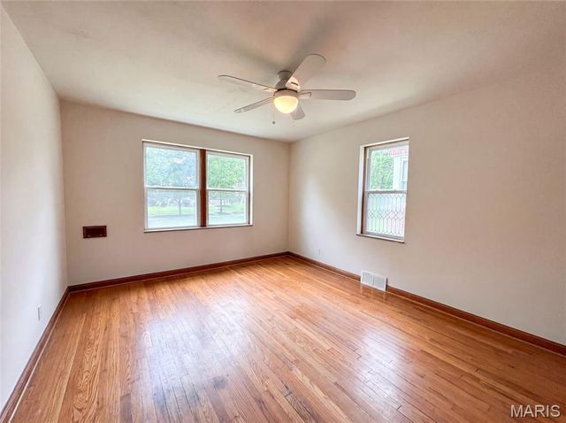 5363 Reber Place, St Louis, MO 63139