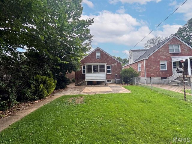 5363 Reber Place, St Louis, MO 63139