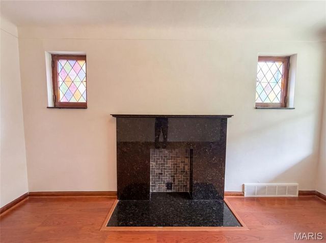 5363 Reber Place, St Louis, MO 63139