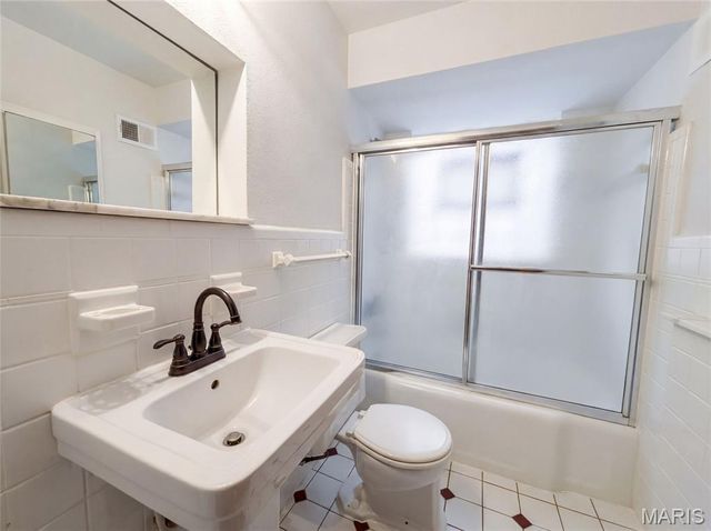 5363 Reber Place, St Louis, MO 63139