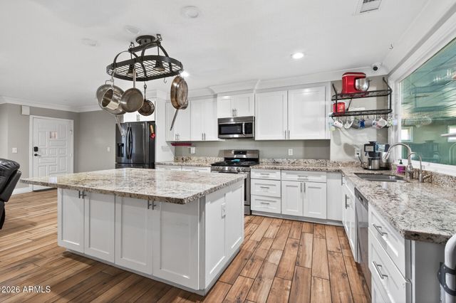 3710 E ARBOR Circle, Mesa, AZ 85206